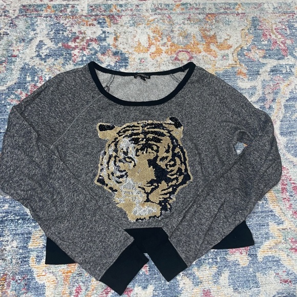 Cropped beaded detailed cheetah with white lace long sleeve sweater. - Picture 4 of 6